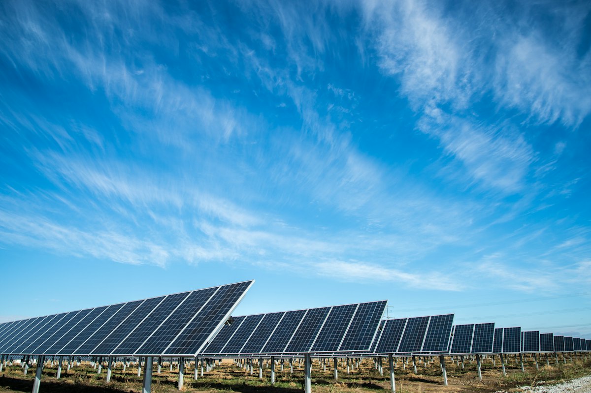 Sənaye Günəş Elektrik Stansiyalarında (GES) Transformator və Köşk Seçimi